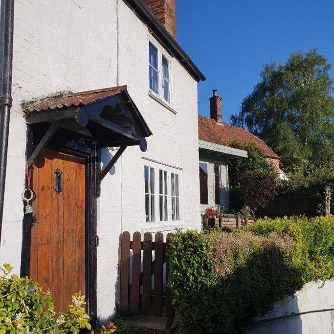 Priory Cottage เวสต์เบอรี ภายนอก รูปภาพ